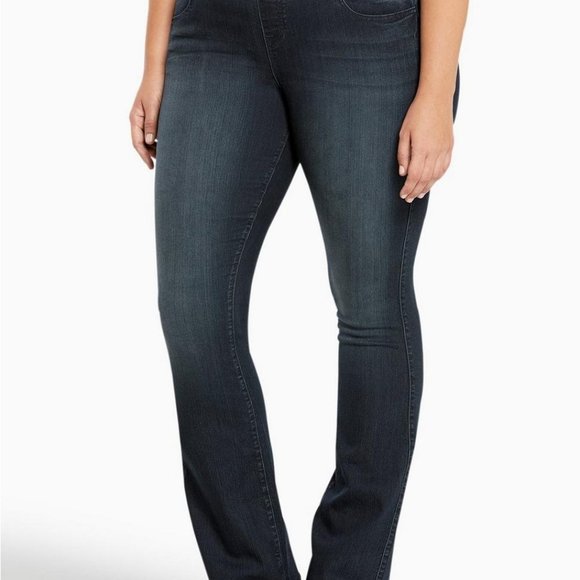 Torrid Bootcut Denim Jeans Size 2 - Picture 1 of 4
